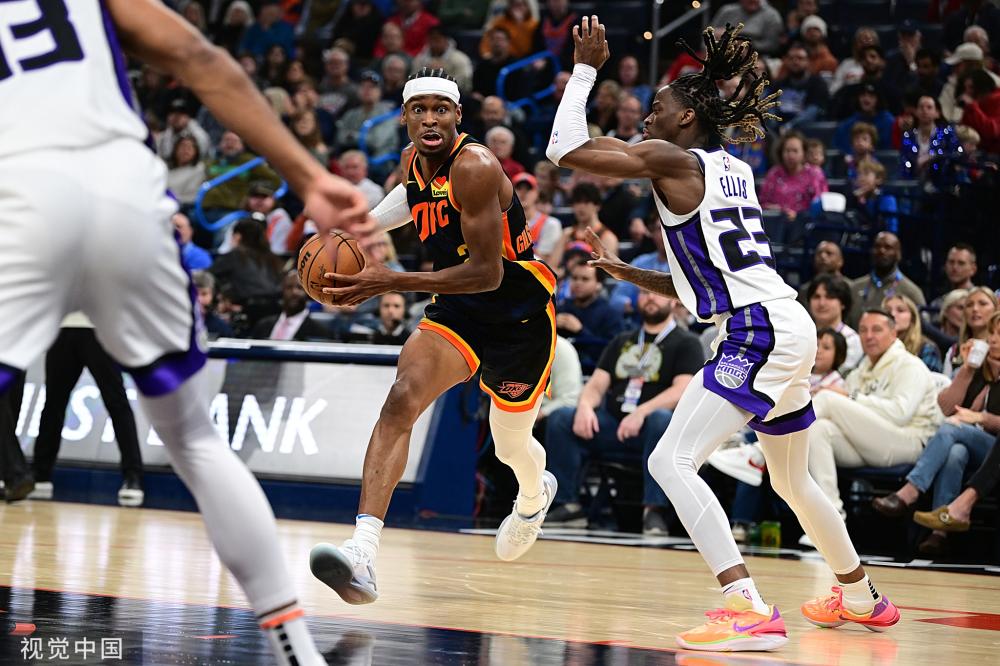 笑所反映出 笑所反映出