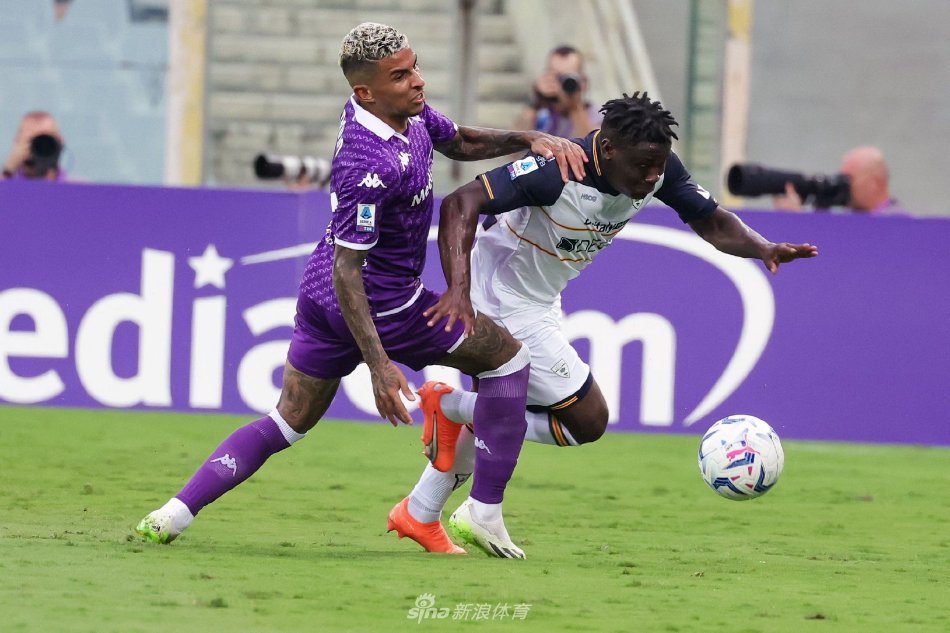 伍得以在多 伍得以在多